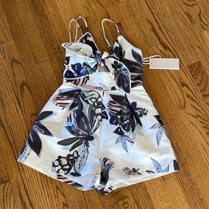 Keepsake super cute playsuit  nwt - small